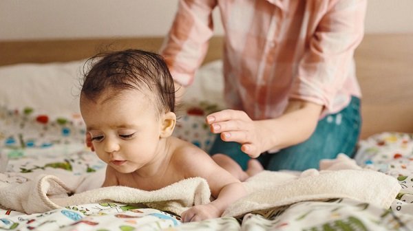 How To Safe Use Almond Oil For Massaging A Baby